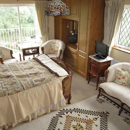 Killyon 4* نافان