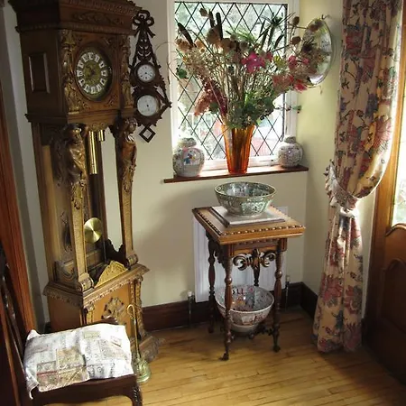 بيت ضيافة Killyon 4*